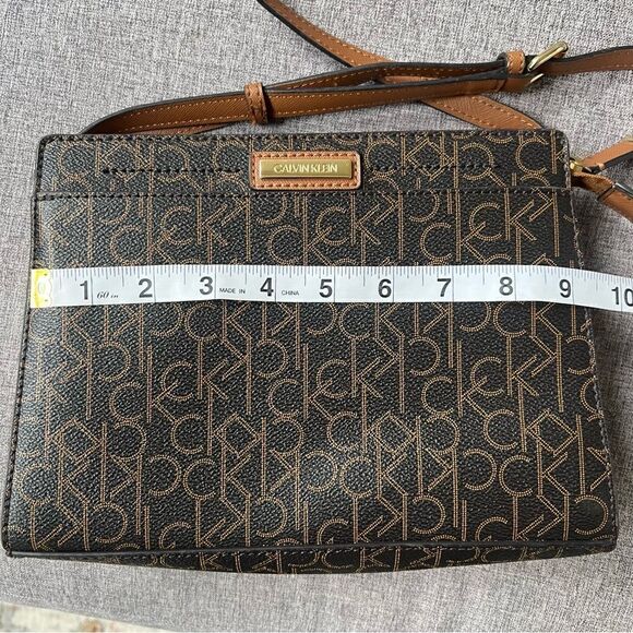 Calvin Klein Frida Signature Crossbody Handbag Shoulder Purse Black Brown Logo - Picture 9 of 9